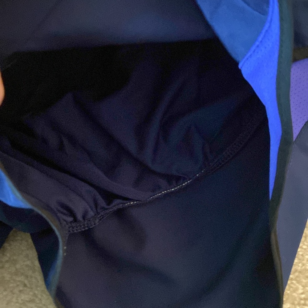 Nike running shorts with built in undershorts lining size small - Picture 6 of 9